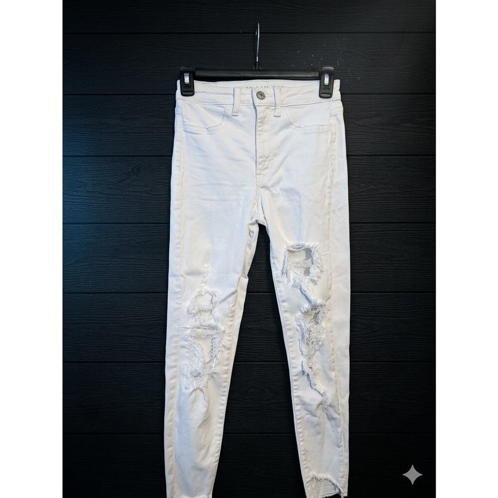 American Eagle Distressed White jeans size 2